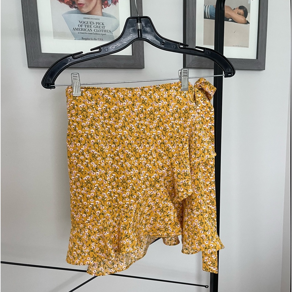 Tie/Wrap floral skirt